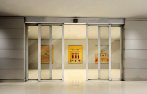 自動(dòng)門 自動(dòng)門